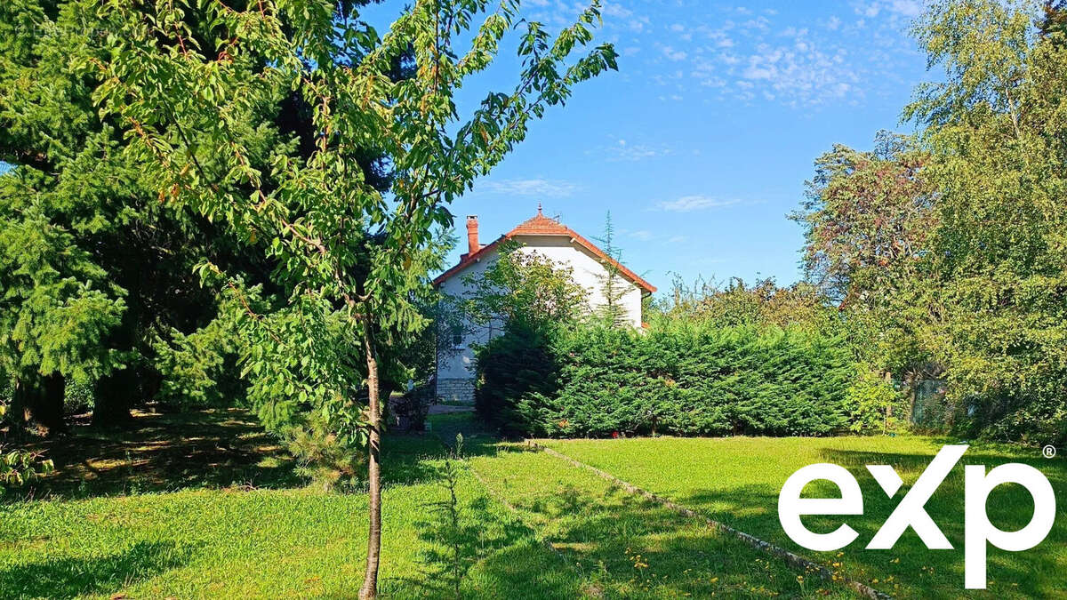 Maison à SENNECEY-LE-GRAND