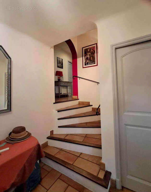 Maison à FOURQUES