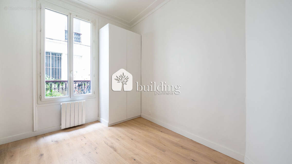 Appartement à PARIS-8E