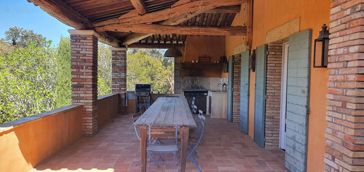 Maison à PLAN-DE-LA-TOUR