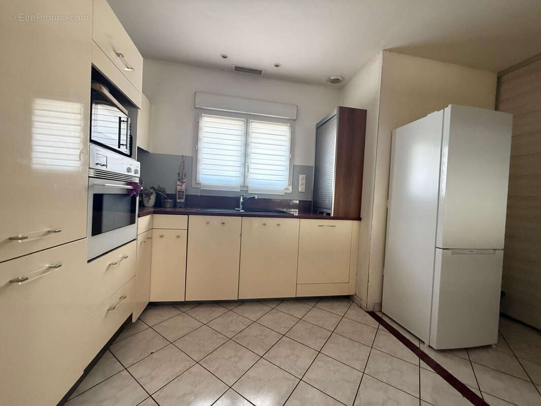 Maison à SAINTE-LIVRADE-SUR-LOT