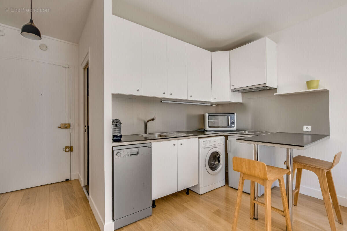 Appartement à PARIS-15E
