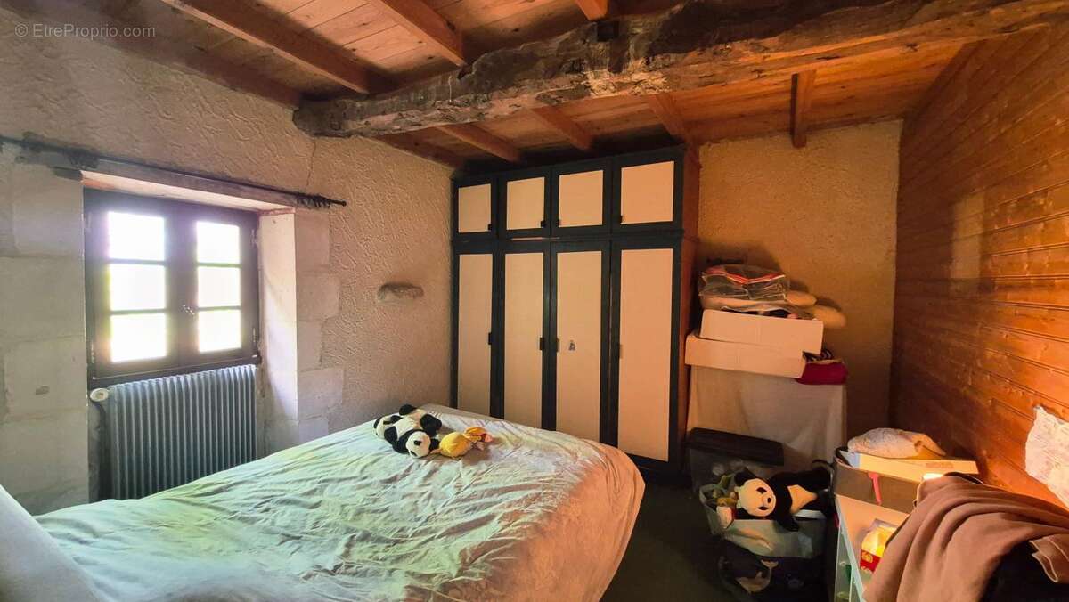 Maison à SAINT-AMAND-DE-VERGT