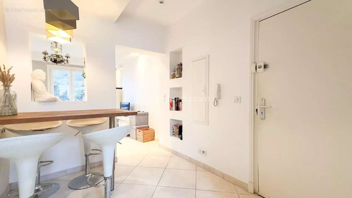 Appartement à VILLENEUVE-LOUBET