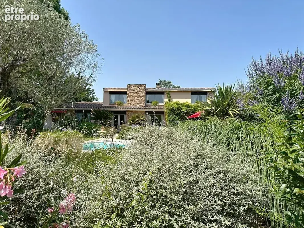 Montfavet - maison d'architecte 256 m² sur 4000 m² de terrain au calme - photo 3