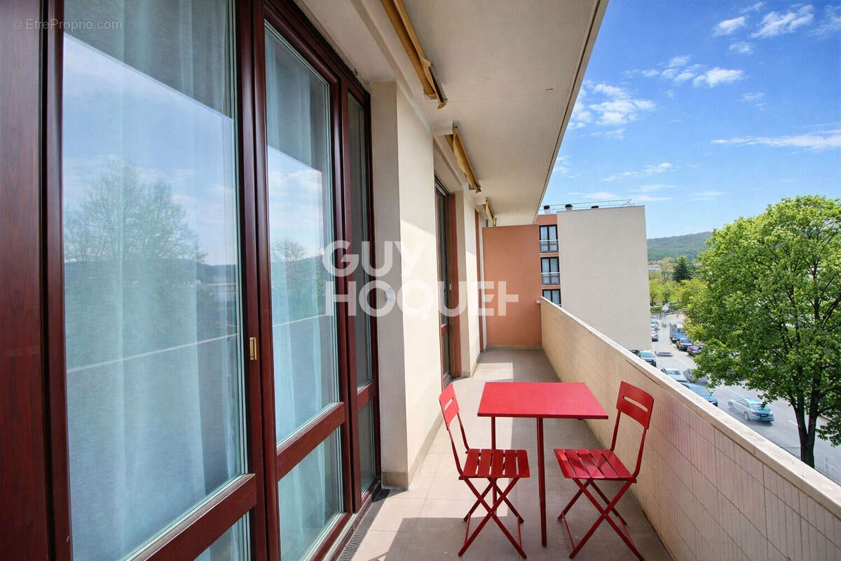 Appartement à CHAVILLE