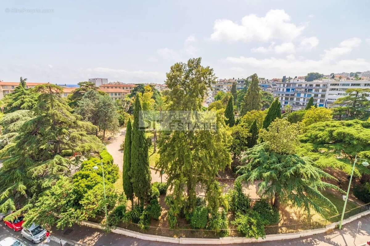 Appartement à LE CANNET