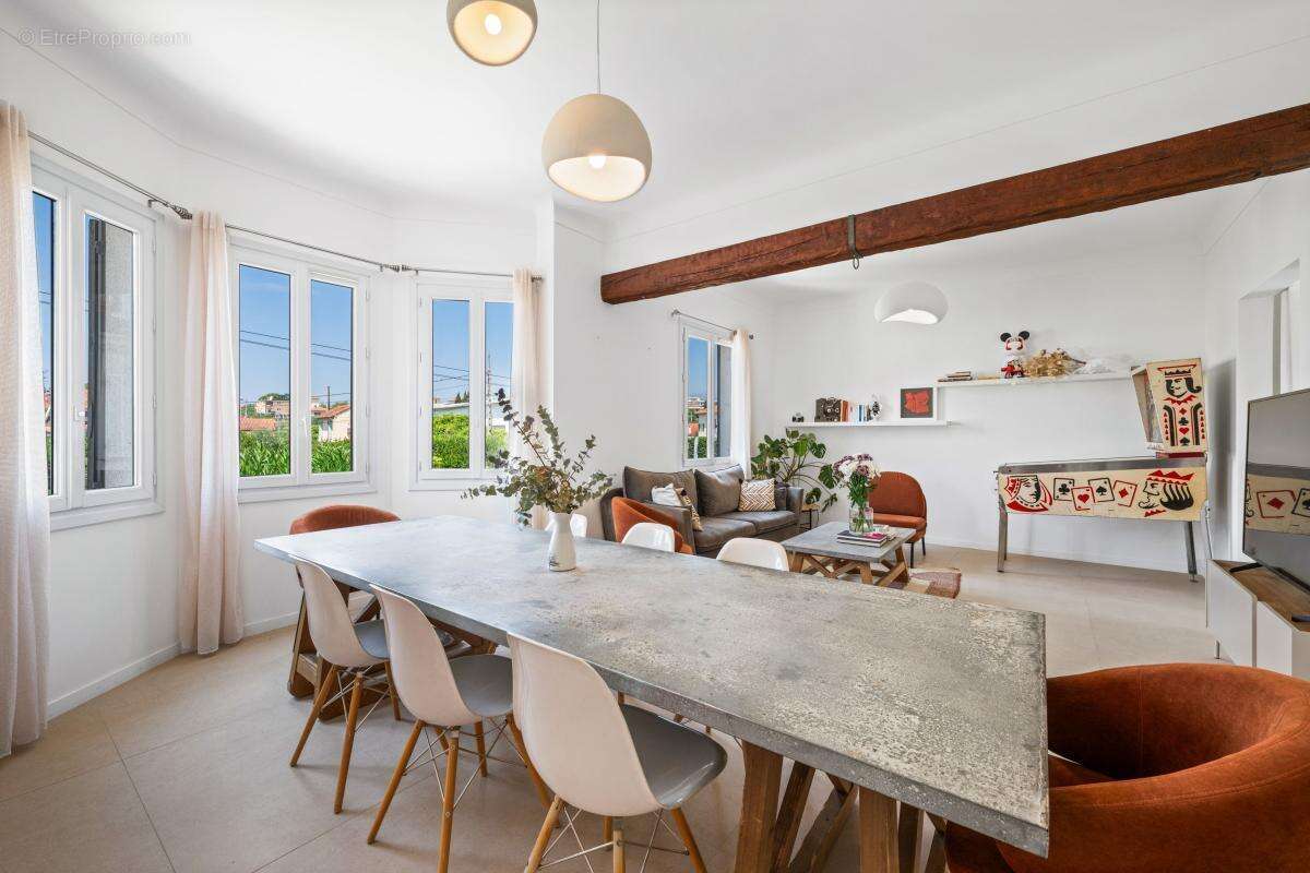 Maison de ville rénovée, 122 m2 piscine quartier Vespins - photo 4