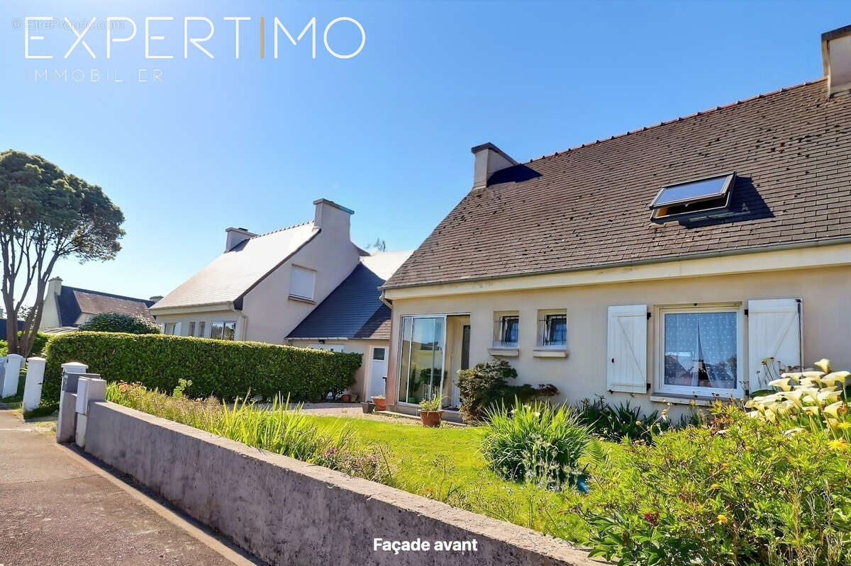 Maison à LE RELECQ-KERHUON