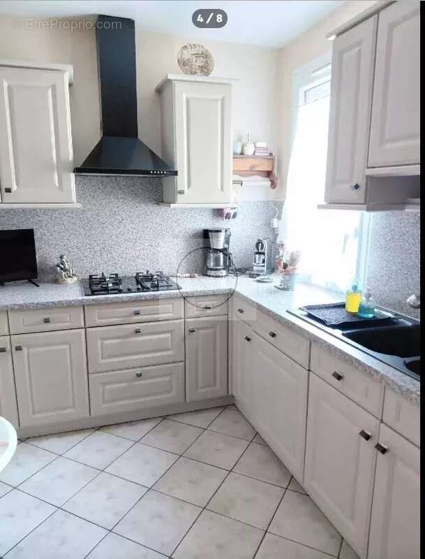 Maison 140 m² à Combs-La-Ville  - photo 4