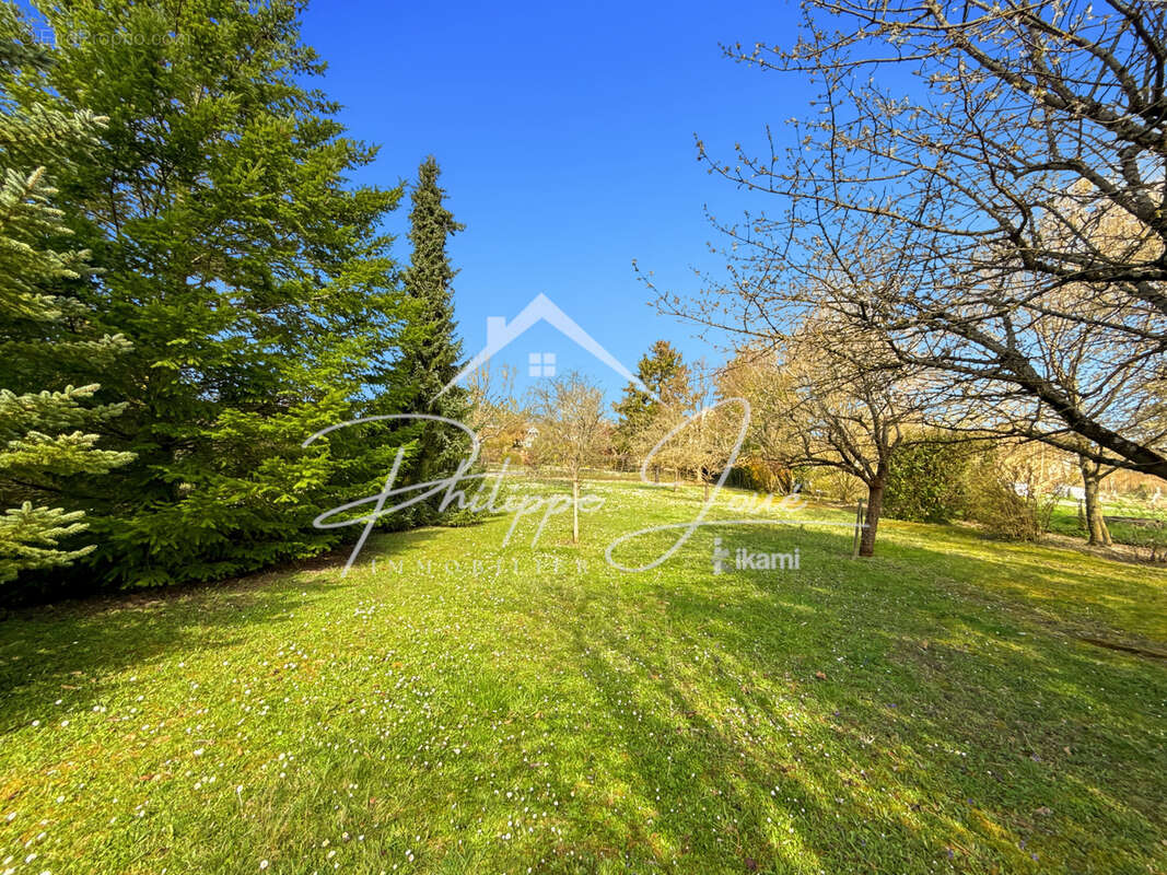 Maison à PONT-SUR-YONNE