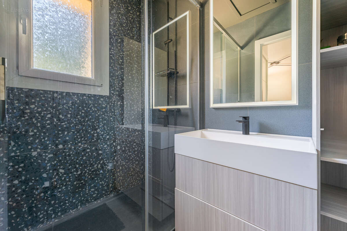 Maison à CHARBONNIERES-LES-BAINS