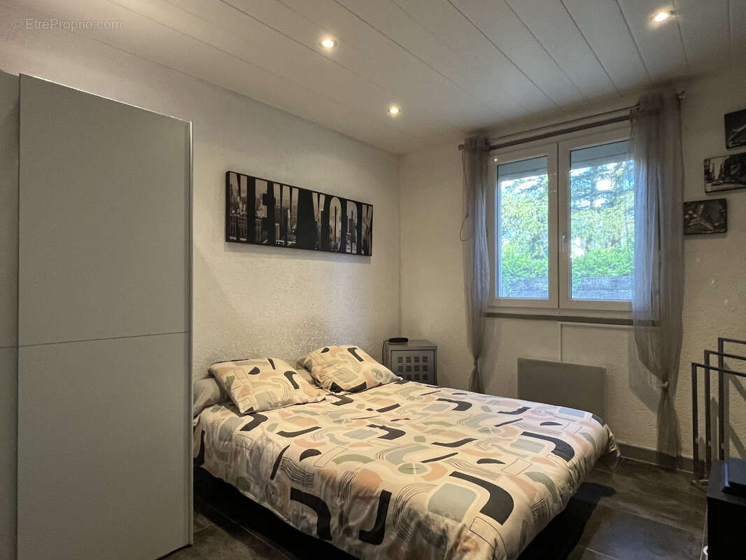 Maison à MONTELIMAR