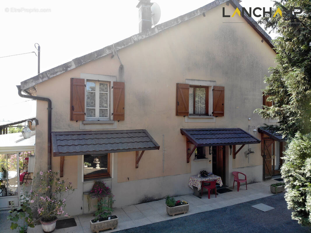 Agréable maison de village avec dépendance - photo 2