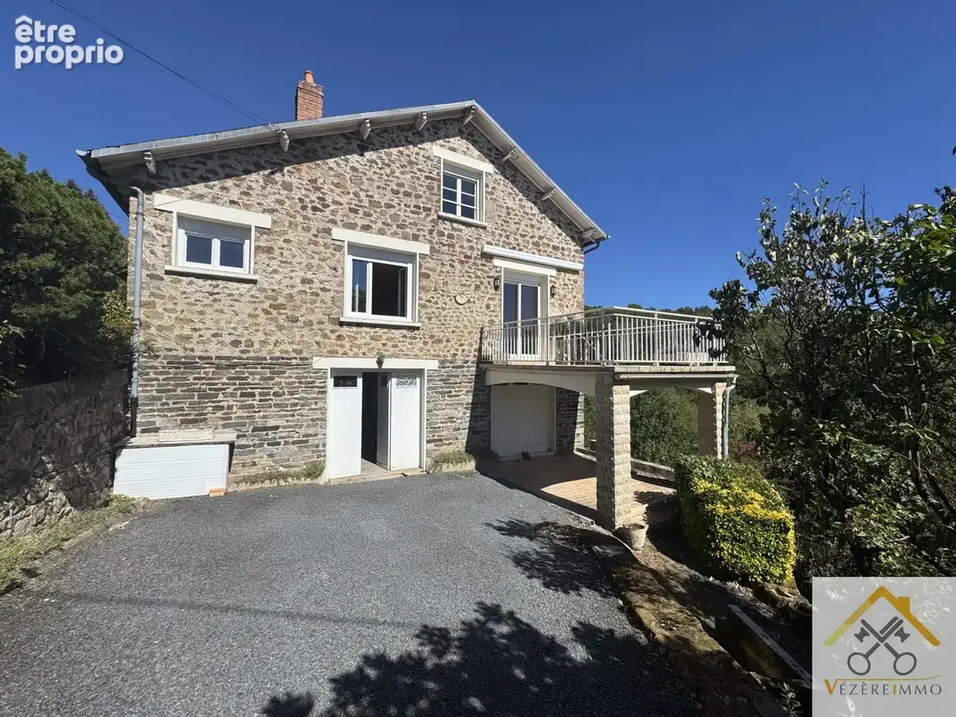 Photo Maison à Vignols au prix de 129 000€