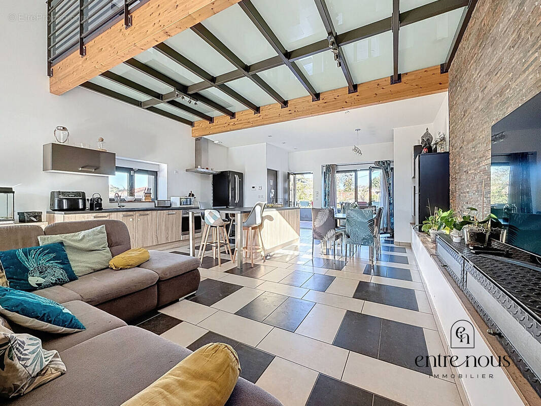 Photo 1 - Maison à OYTIER-SAINT-OBLAS