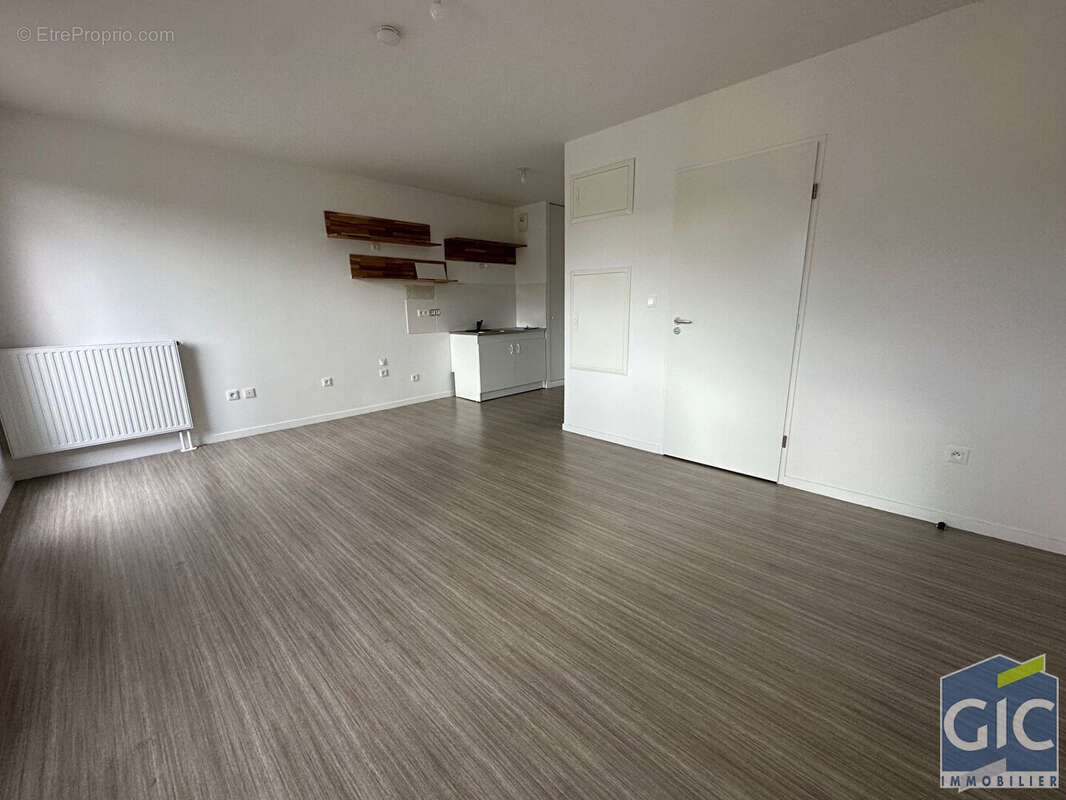 Appartement à MONDEVILLE