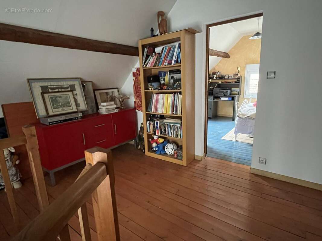 Maison 109 m² à Vinay  - photo 8