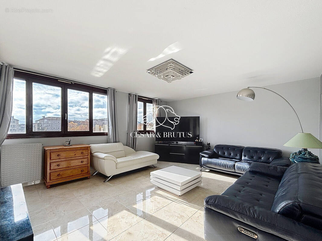 Appartement à VILLEURBANNE