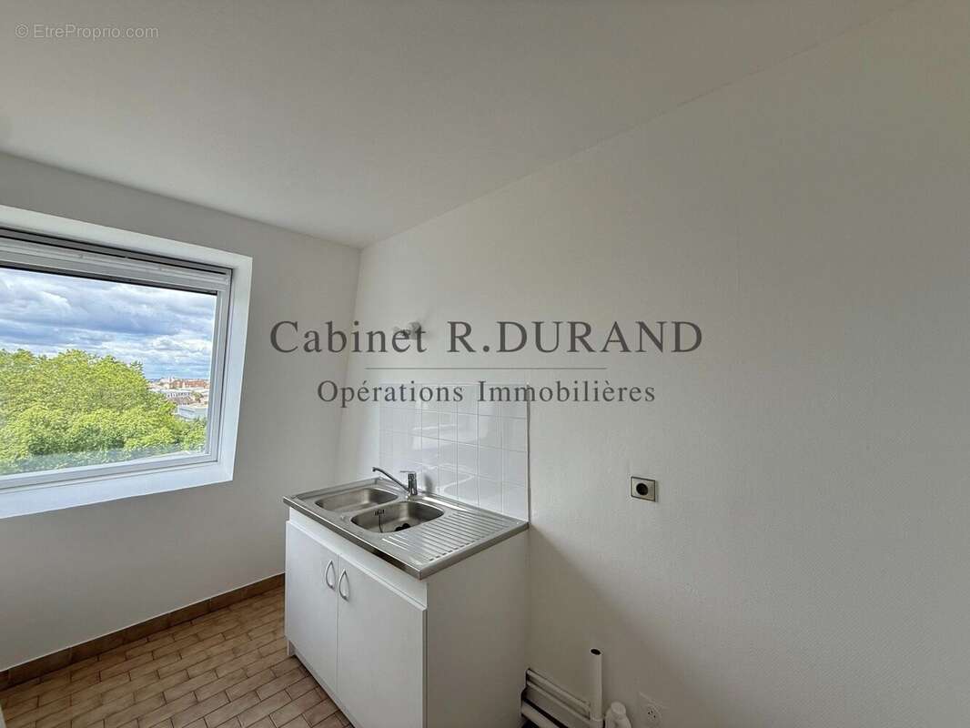 Appartement à LA GARENNE-COLOMBES