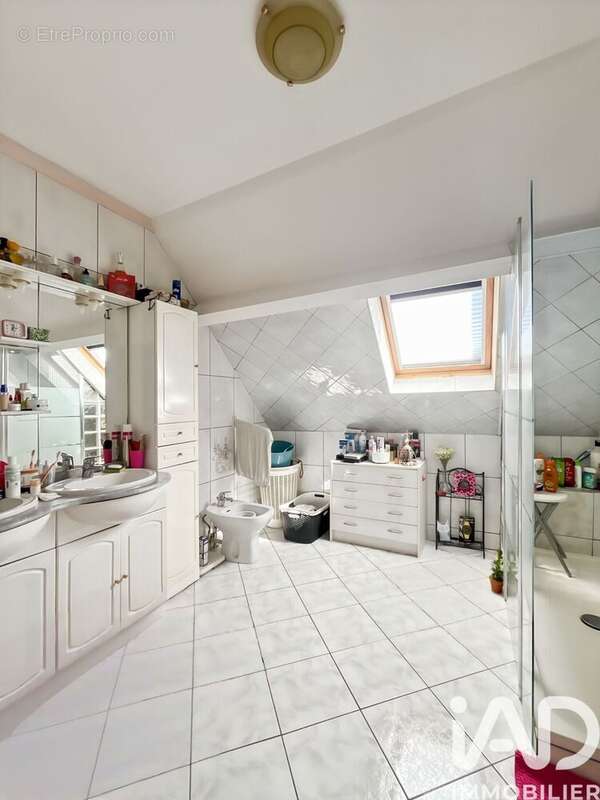 Photo 7 - Maison à VILLECRESNES