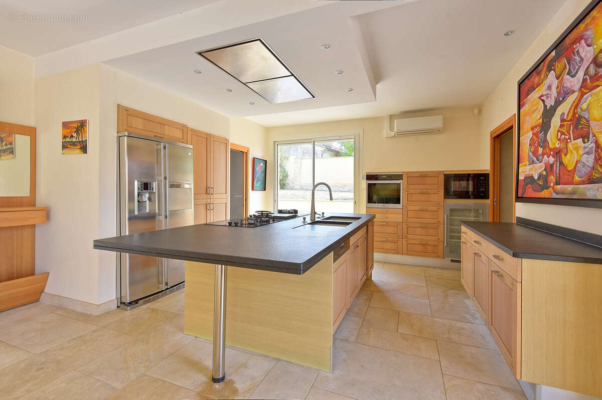 Maison à CAMBLANES-ET-MEYNAC