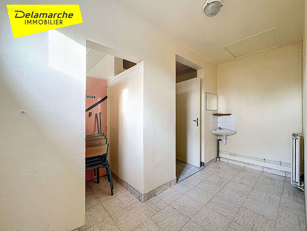 A VENDRE Bâtiment situé à Hambye - photo 9