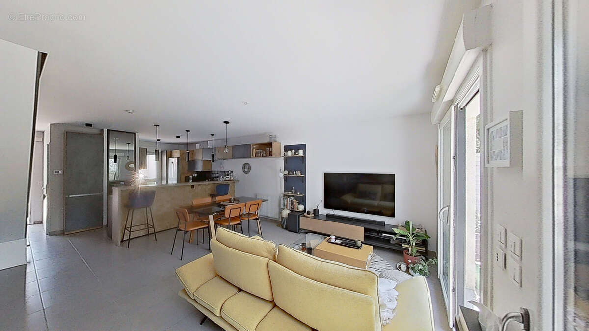 Maison à CHAMPAGNE-AU-MONT-D&#039;OR