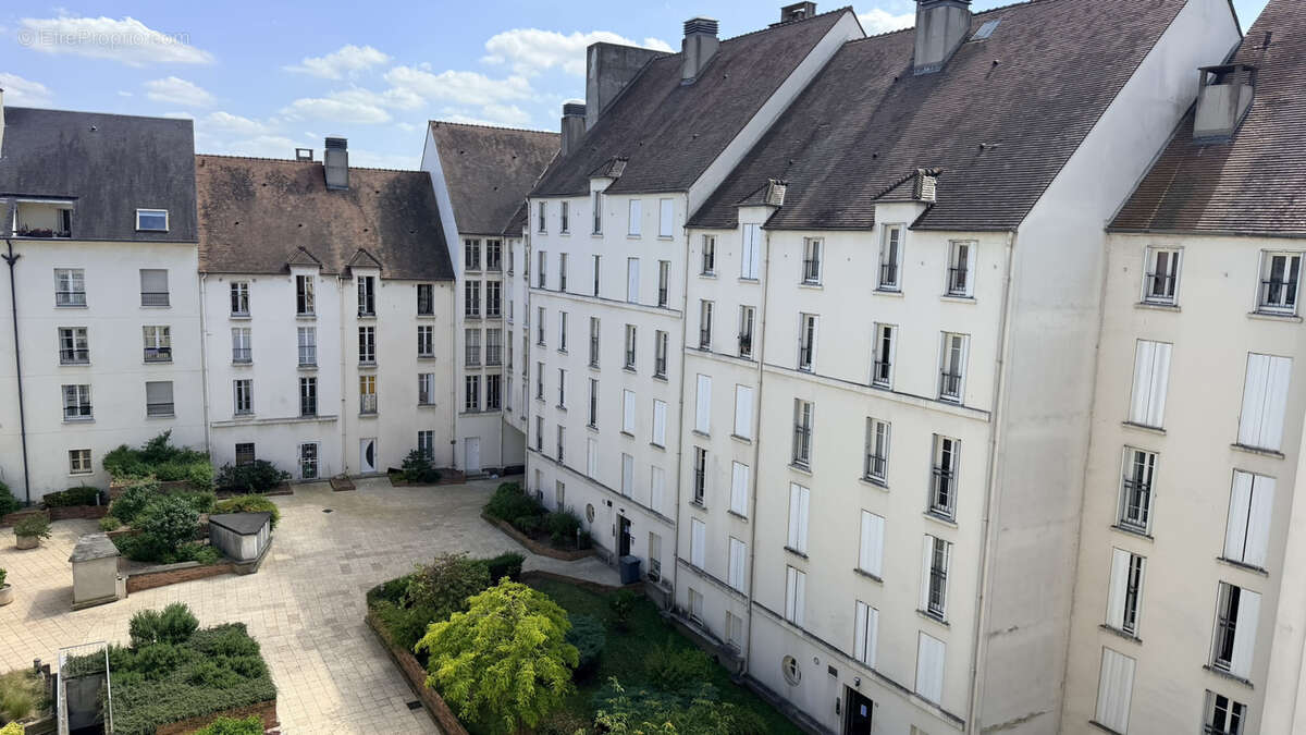 Appartement à RUEIL-MALMAISON