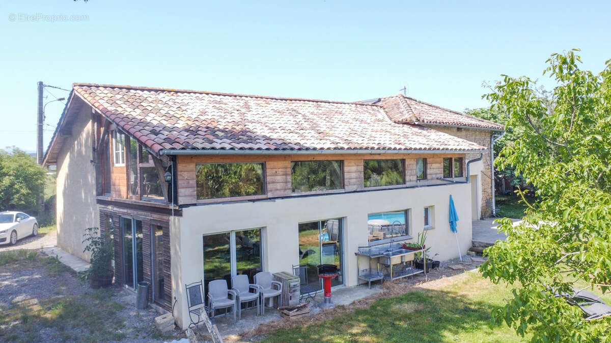 Maison à TERREBASSE