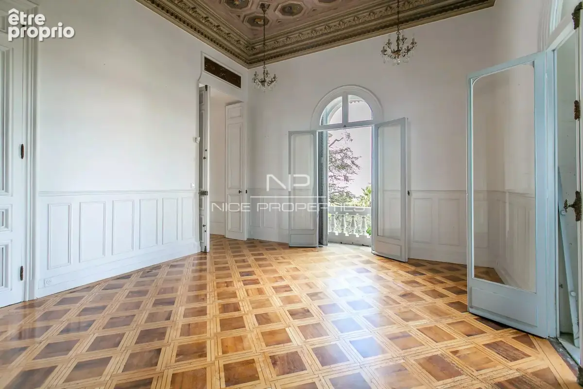 Majestueux 6 pièces  vue mer de 288 m² habitables dans une Hôtel Particulier du Mont Boron - photo 6