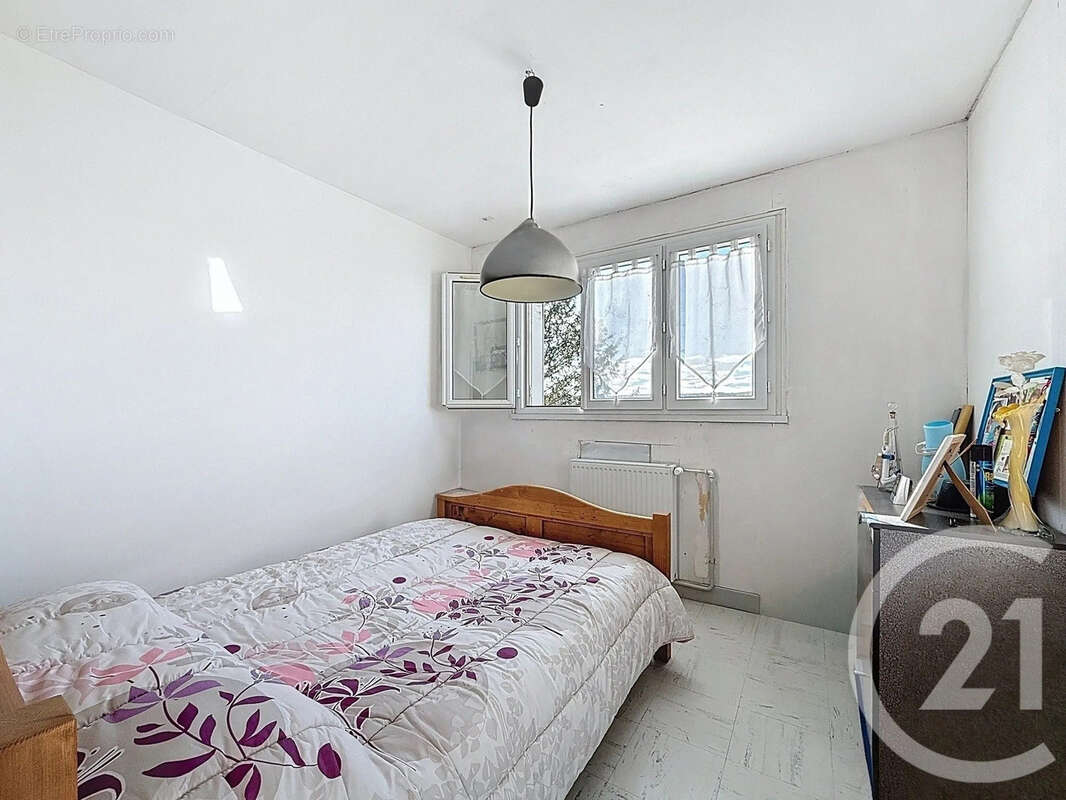 Maison à MALAY-LE-PETIT