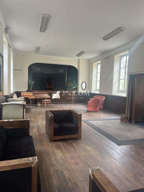 Maison à ANGLES-SUR-L&#039;ANGLIN