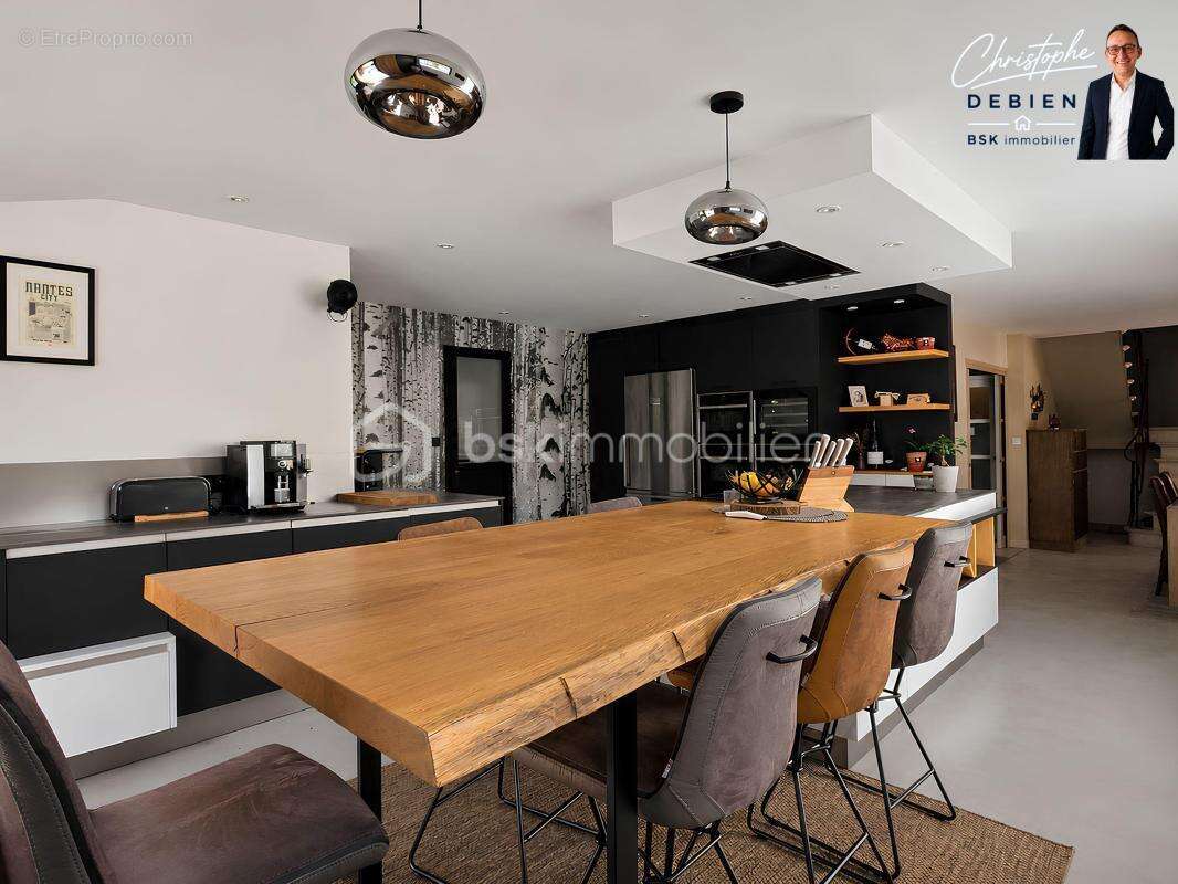 Couëron / atlantis – un écrin de verdure - propriété familiale de 246 m², 5 chambres, piscine, pool-house, terrain 3 319 m² - photo 9