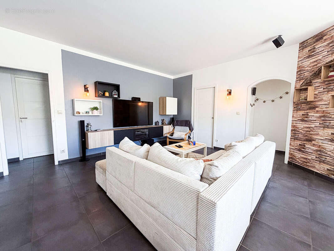 Maison 138m2 - 5 chambres - garage - photo 5
