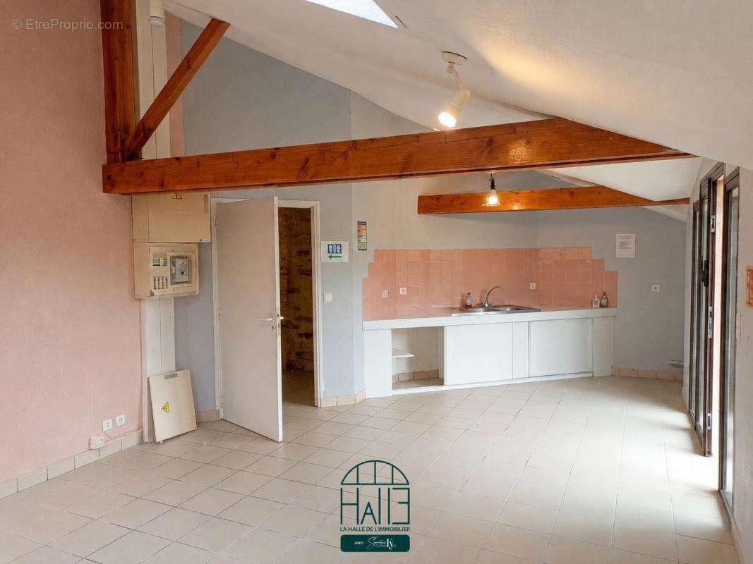Maison 137 m² à Dournazac  - photo 8