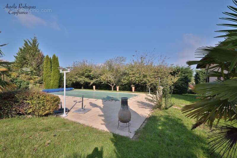 Maison à SAINT-CYR-SUR-MENTHON