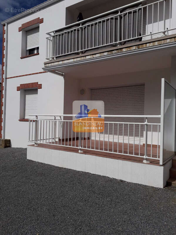 Maison à SAINT-LEGER-LES-VIGNES