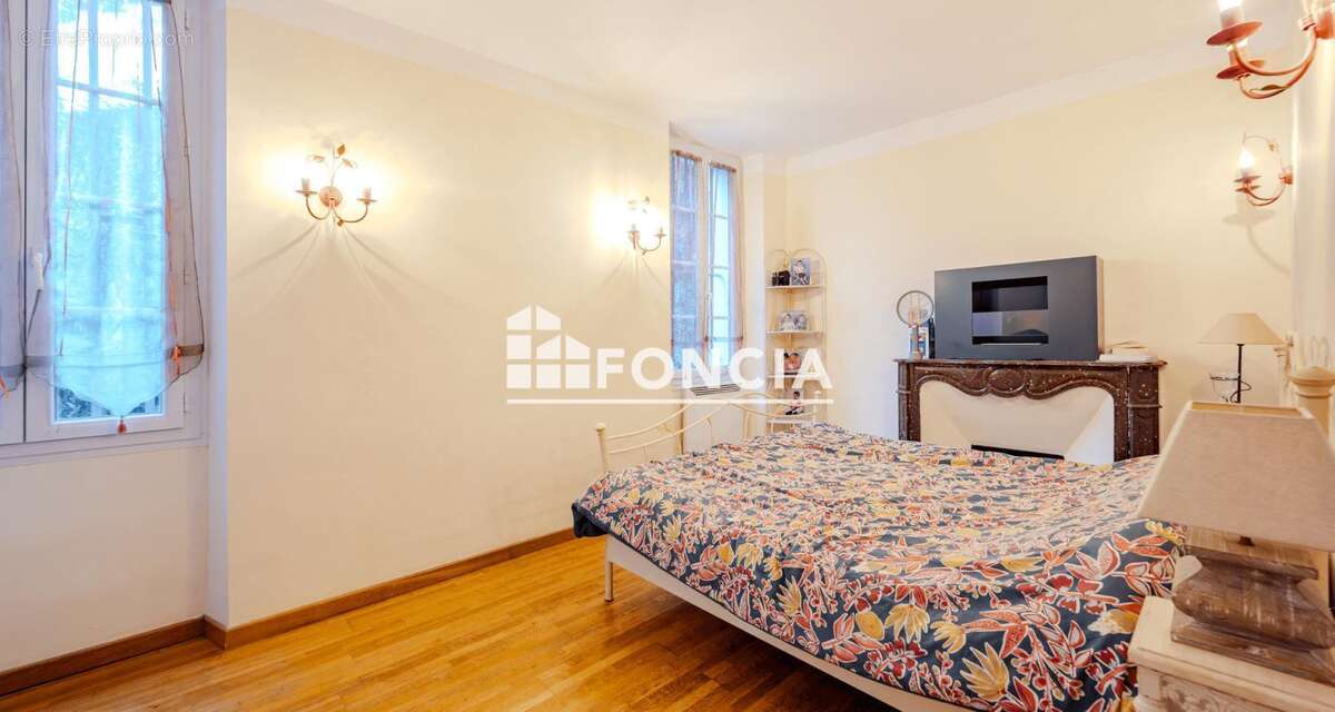 Appartement à HYERES