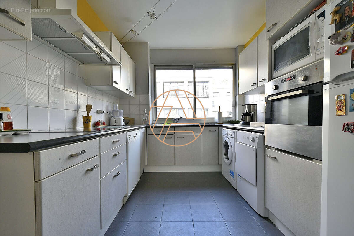 Appartement à SAINT-MAUR-DES-FOSSES