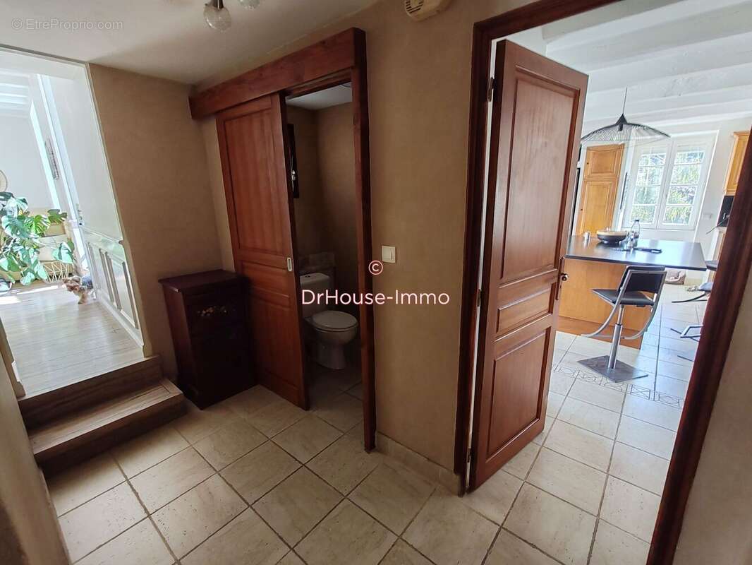 Maison 9 pièces 251 m² à vendre à Vaux-Sur-Vienne (86220) - photo 13