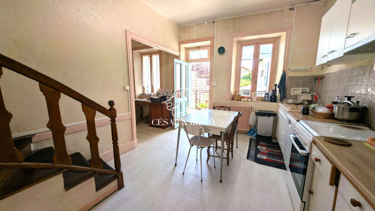 Maison à BELLEVUE-LA-MONTAGNE
