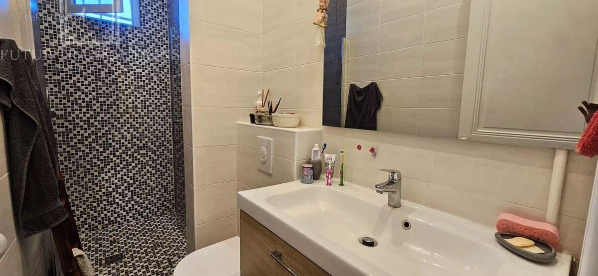 Appartement à COLOMBES