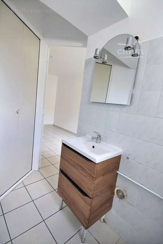 Appartement à CRUAS