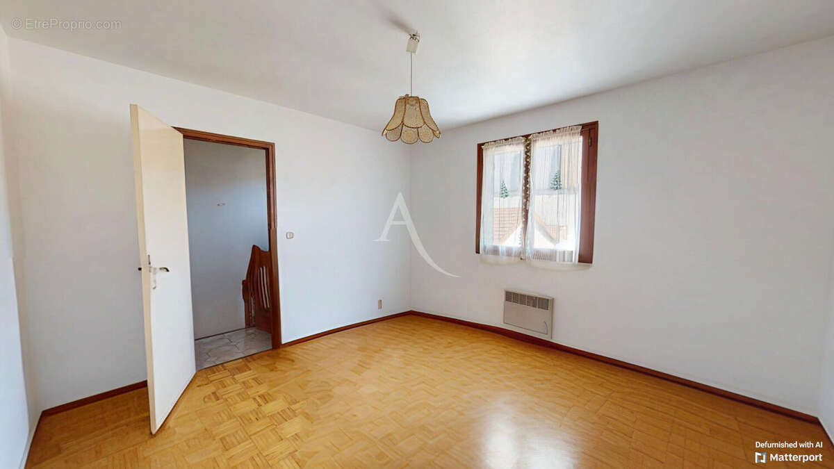 Maison à VILLENEUVE-LA-GARENNE