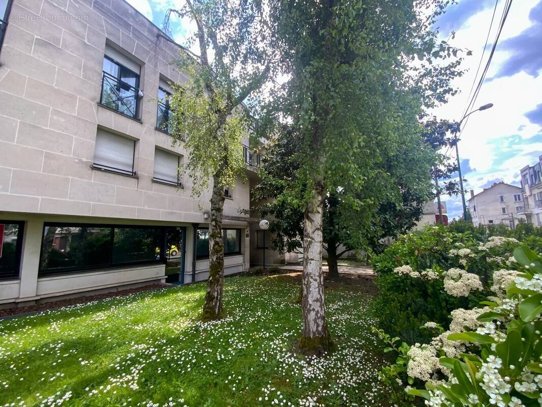 Appartement à LE RAINCY