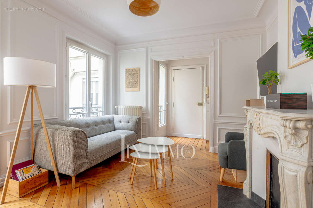 Appartement à PARIS-17E