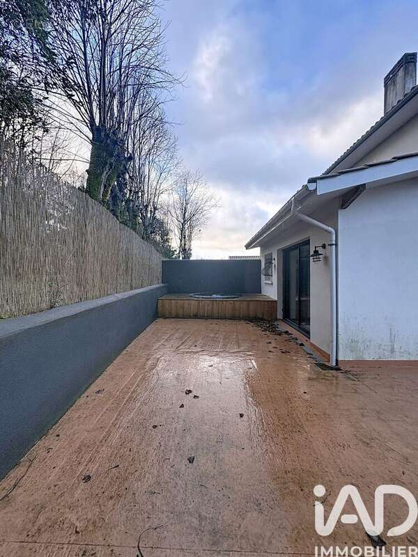 Photo 8 - Appartement à AMBARES-ET-LAGRAVE