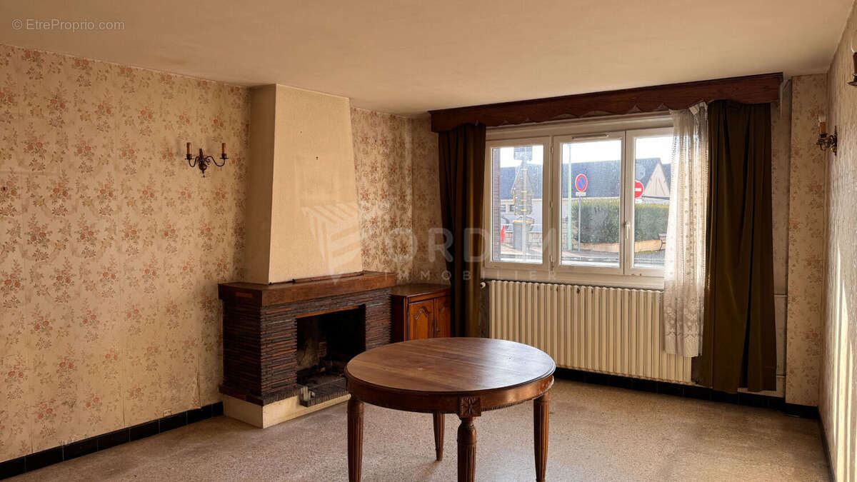 Maison à COSNE-COURS-SUR-LOIRE