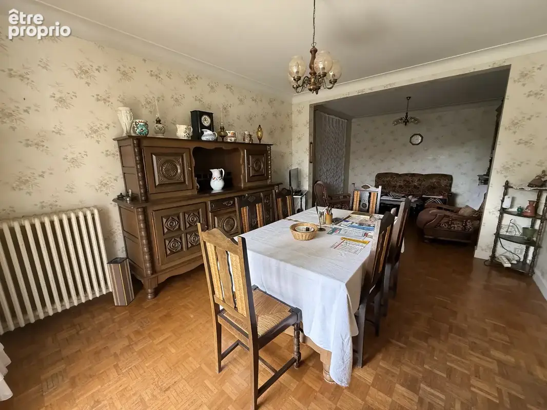 VILLENEUVE-SUR-LOT, maison des années 70 avec 5 chambres et jardin - photo 4